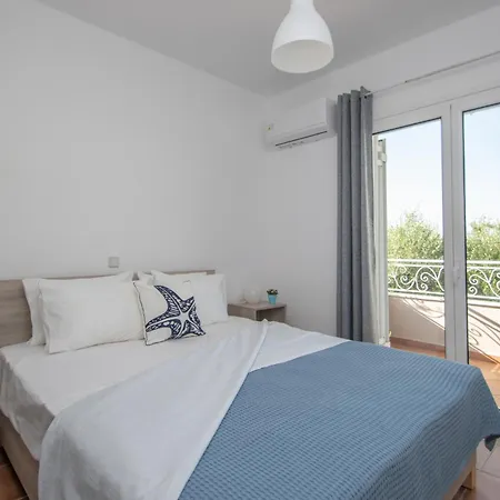 Zoi Méson Yerakaríon