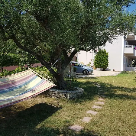 Zoi Apartment *